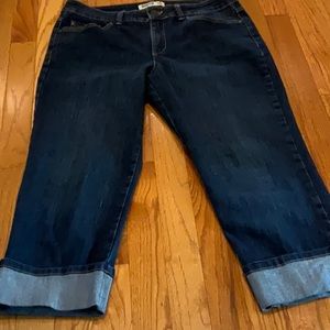 Jeanstar~Cuffed Ankle Jeans~💙